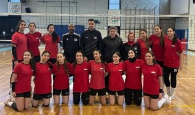 منتخب ناشئات الطائرة