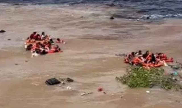 غرق عبارة بنهر الامازون