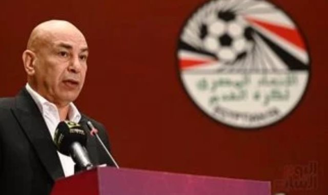 حسام حسن المدير الفنى للمنتخب
