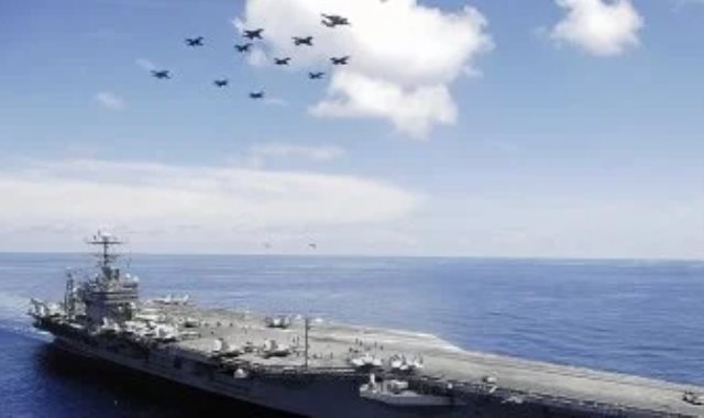 حاملة الطائرات "لينكولن"