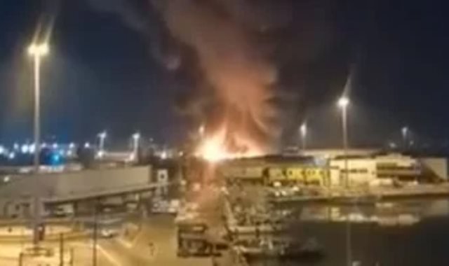 حريق ميناء - أرشيفية