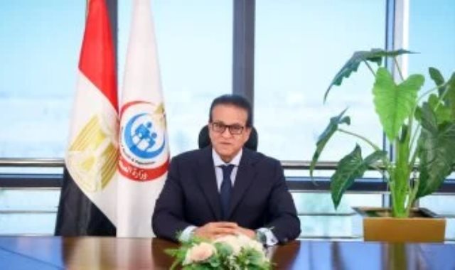 الدكتور خالد عبدالغفار وزير الصحة والسكان