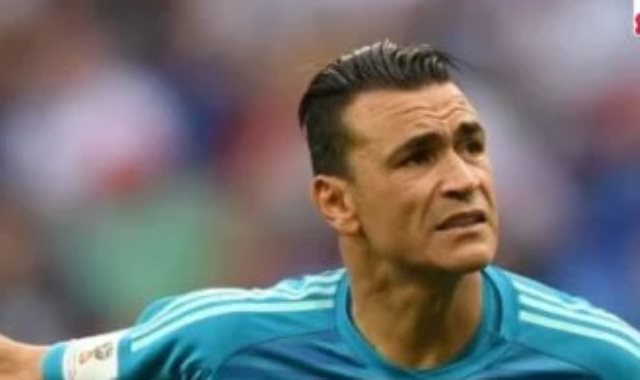 عصام الحضرى حارس الفراعنة الأسبق