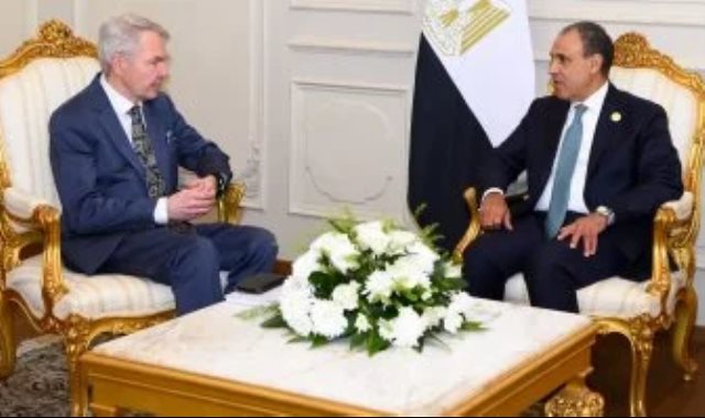 وزير الخارجية يستقبل المبعوث الشخصي للأمين العام للأمم المتحدة