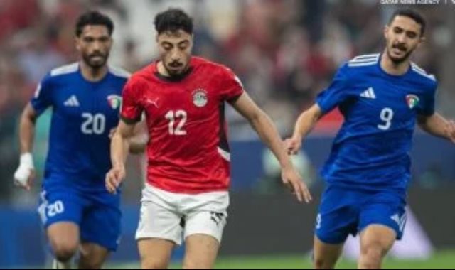 أكرم توفيق لاعب الأهلى السابق والشمال القطرى الحالى