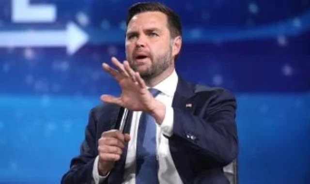 نائب ترامب جيه دي فانس