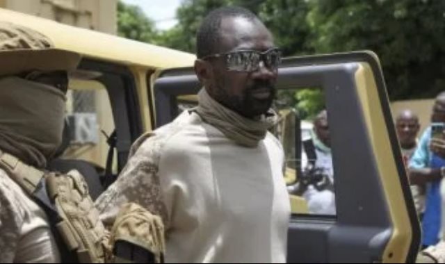 أسيمي جويتا قائد المجلس العسكري الحاكم في مالي