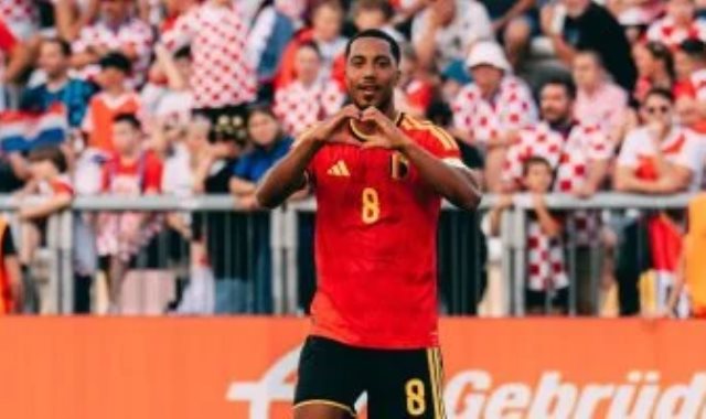 تيليمانس يحتفل بهدفه فى مرمى كرواتيا