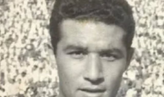 السيد حسين عطية توتو نجم الأهلى السابق
