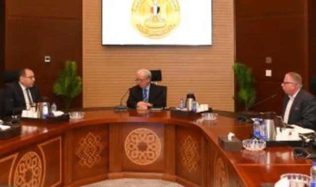 الدكتور حسين عيسى، نائب رئيس مجلس الوزراء للشؤون الاقتصادية