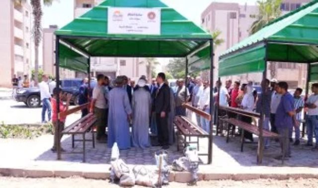 وزير العمل يفتتح ساحة انتظار ومظلات للعمال بمدينة 6 أكتوبر