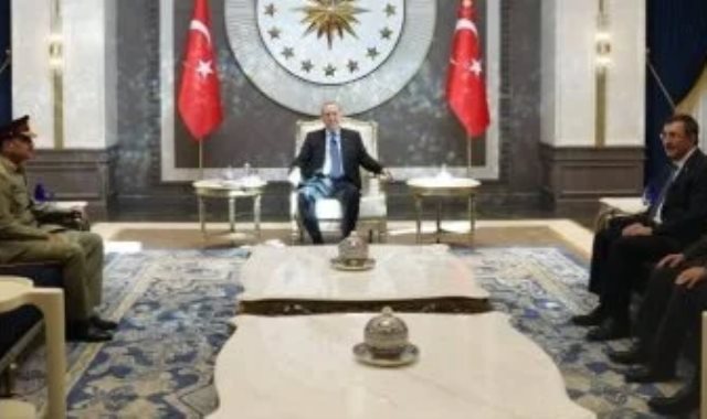 قائد الجيش الباكستاني يلتقي أردوغان