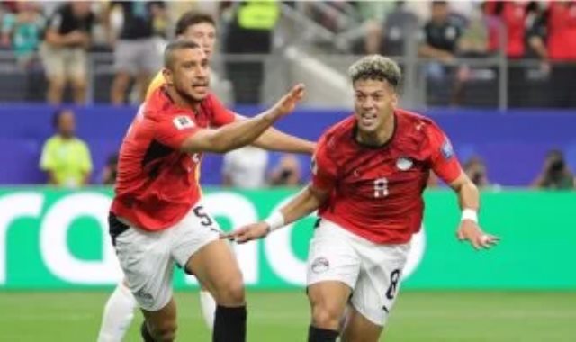إمام عاشور لاعب الأهلي