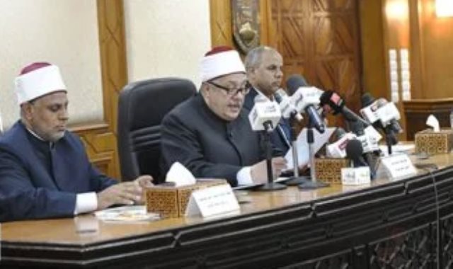 خلال المؤتمر