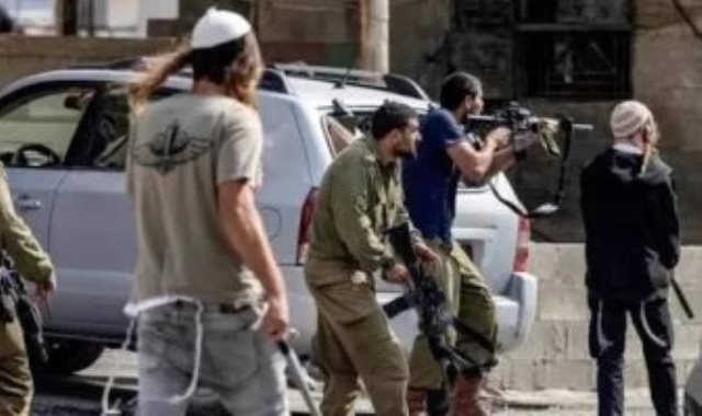 المستوطنون