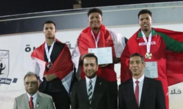 جانب من التتويج