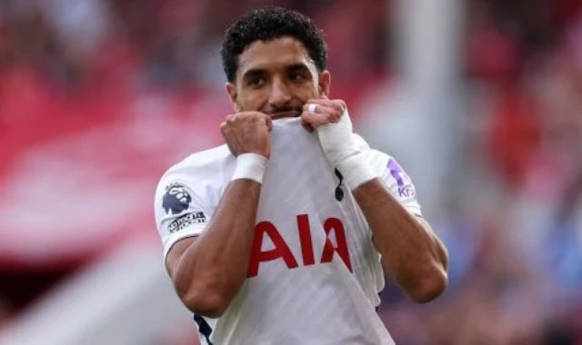 عمر مرموش نجم منتخب مصر المحترف فى نادي توتنهام