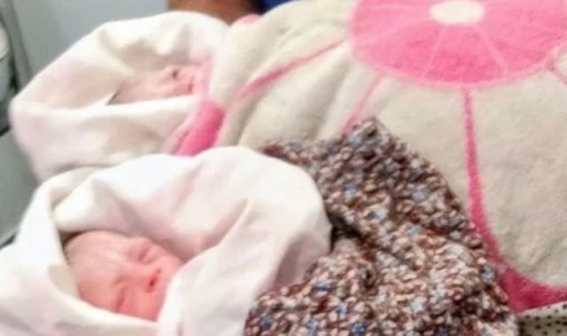 نجاح ولادة طفلين «توأم» داخل سيارة إسعاف بحي إمبابة بالجيزة