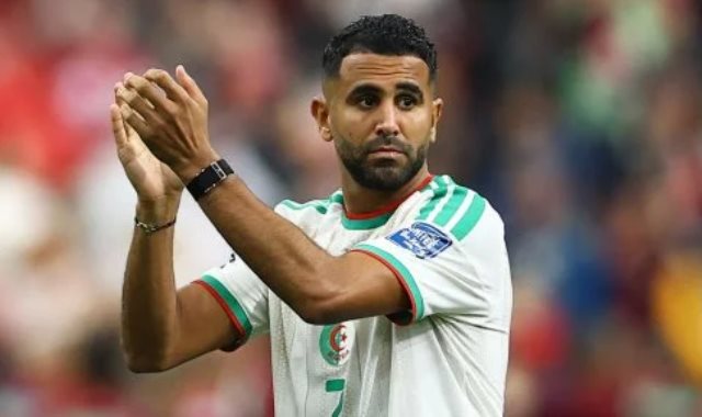 منتخب الجزائر لاعب منتخب الجزائر