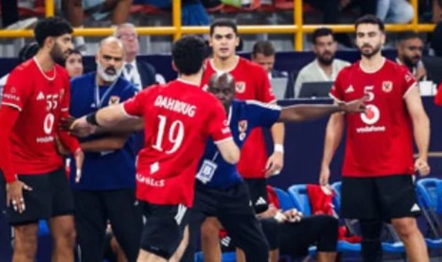 فريق رجال كرة اليد بالنادى الأهلى