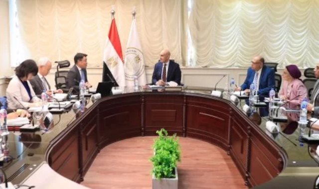 وزير التعليم يبحث مع " جايكا"التوسع في المدارس المصرية اليابانية