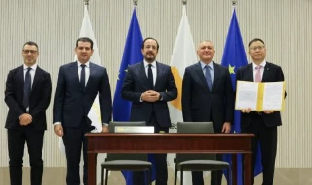 توقيع الاتفاقية
