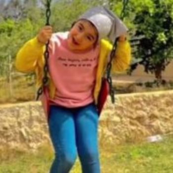 الطفلة الليبية صابرين ضحية رصاص الميليشيات المسلحة