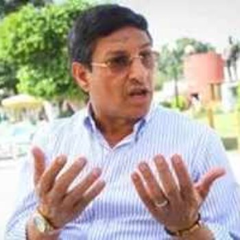 مصطفى يونس نجم الاهلى الاسبق