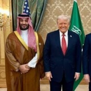 ترامب والشرع وبن سلمان