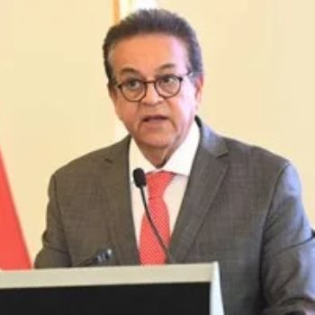 الدكتور خالد عبد الغفار