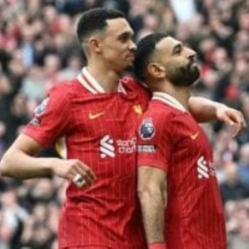 محمد صلاح وأرنولد