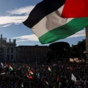 احتجاجات في ايطاليا