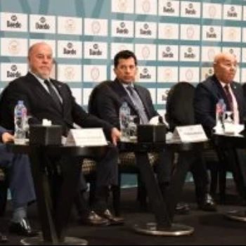 وزير الرياضة فى مؤتمر الكاراتيه
