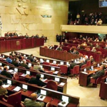 الكنيست يقر مشروع قانون يسمح للإسرائيليين شراء أراض بالضفة - أرشيفية