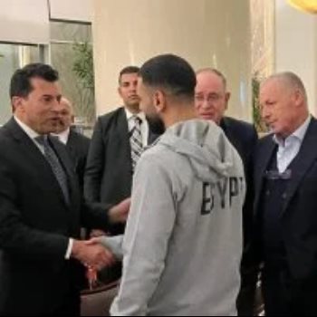 وزير الرياضة وهاني أبو ريدة يحفزان المنتخب