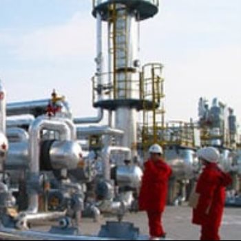 العراق يعلن توقف ضخ الغاز الإيراني - أرشيفية