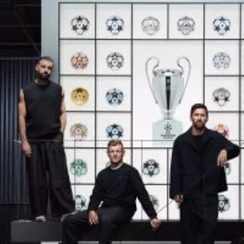 محمد صلاح يشارك في إعلان كرة دوري الأبطال