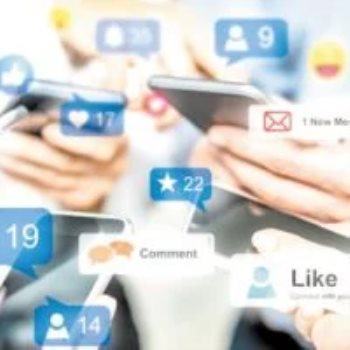 السوشيال ميديا