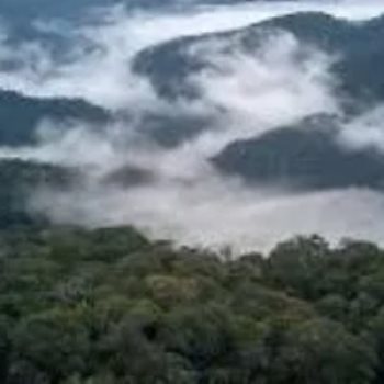 الانهار الطائرة