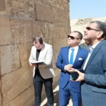 النيابة الإدارية تُعاين مقبرة «خنتي كا» بسقارة وتُصدر قرارات عاجلة