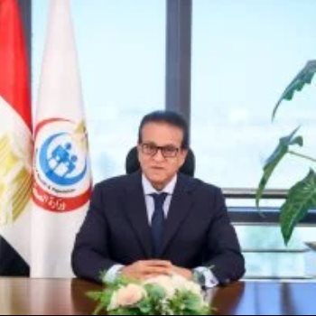 الدكتور خالد عبدالغفار وزير الصحة والسكان