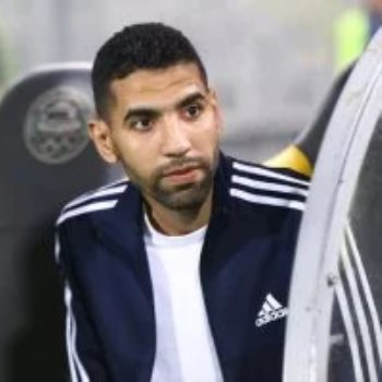 مؤمن زكريا لاعب الأهلى السابق