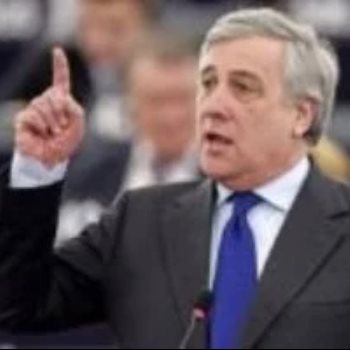 وزير الخارجية الإيطالي أنطونيو تاياني