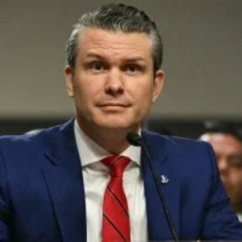 وزير الدفاع الأمريكى بيت هيجسيث