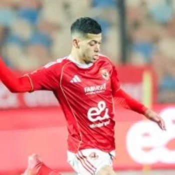 إمام عاشور لاعب الأهلي