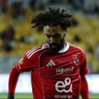حسين الشحات لاعب الأهلي