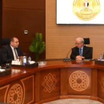 الدكتور حسين عيسى، نائب رئيس مجلس الوزراء للشؤون الاقتصادية