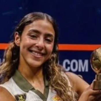 هانيا الحمامي بطلة الاسكواش