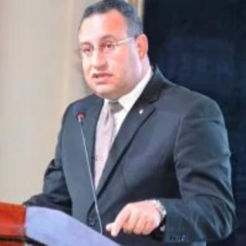 د عبدالعزيز قنصوة وزير التعليم العالى
