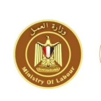صرف 400 ألف جنيه لأسرة كل متوفى في حادث تصادم سيارتي نقل عمال بالإسماعيلية وإعانات للمصابين